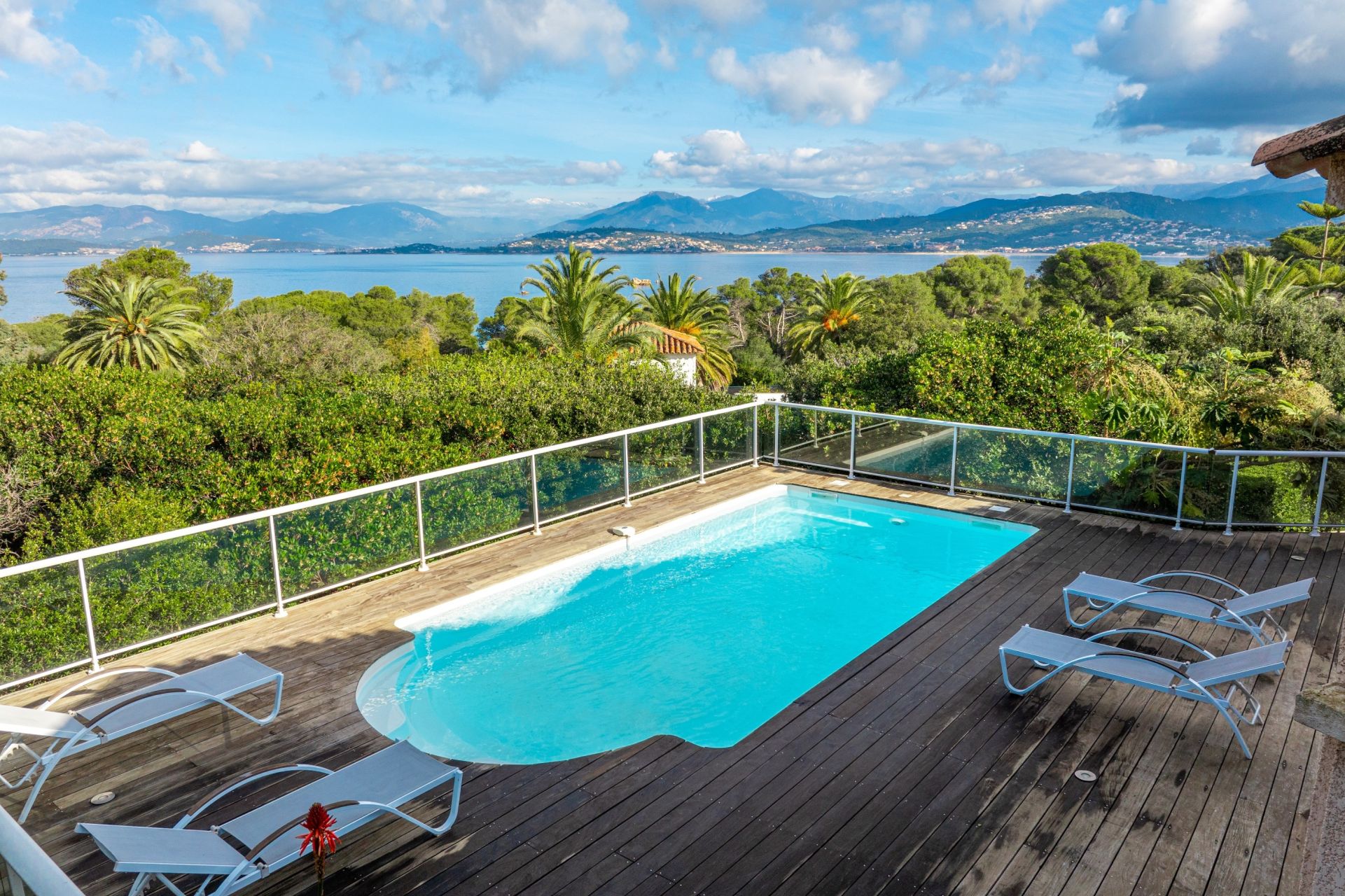 villa 6 Pièces en vente sur PIETROSELLA (20166)