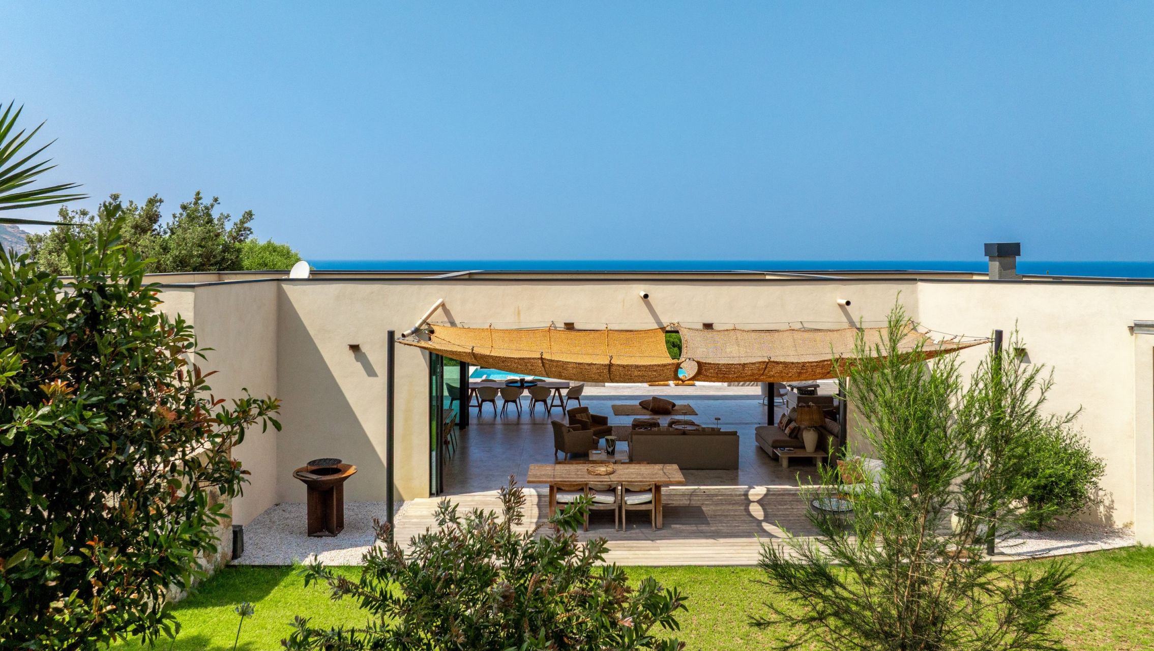 house 7 Rooms for seasonal rent on CALVI (20260)