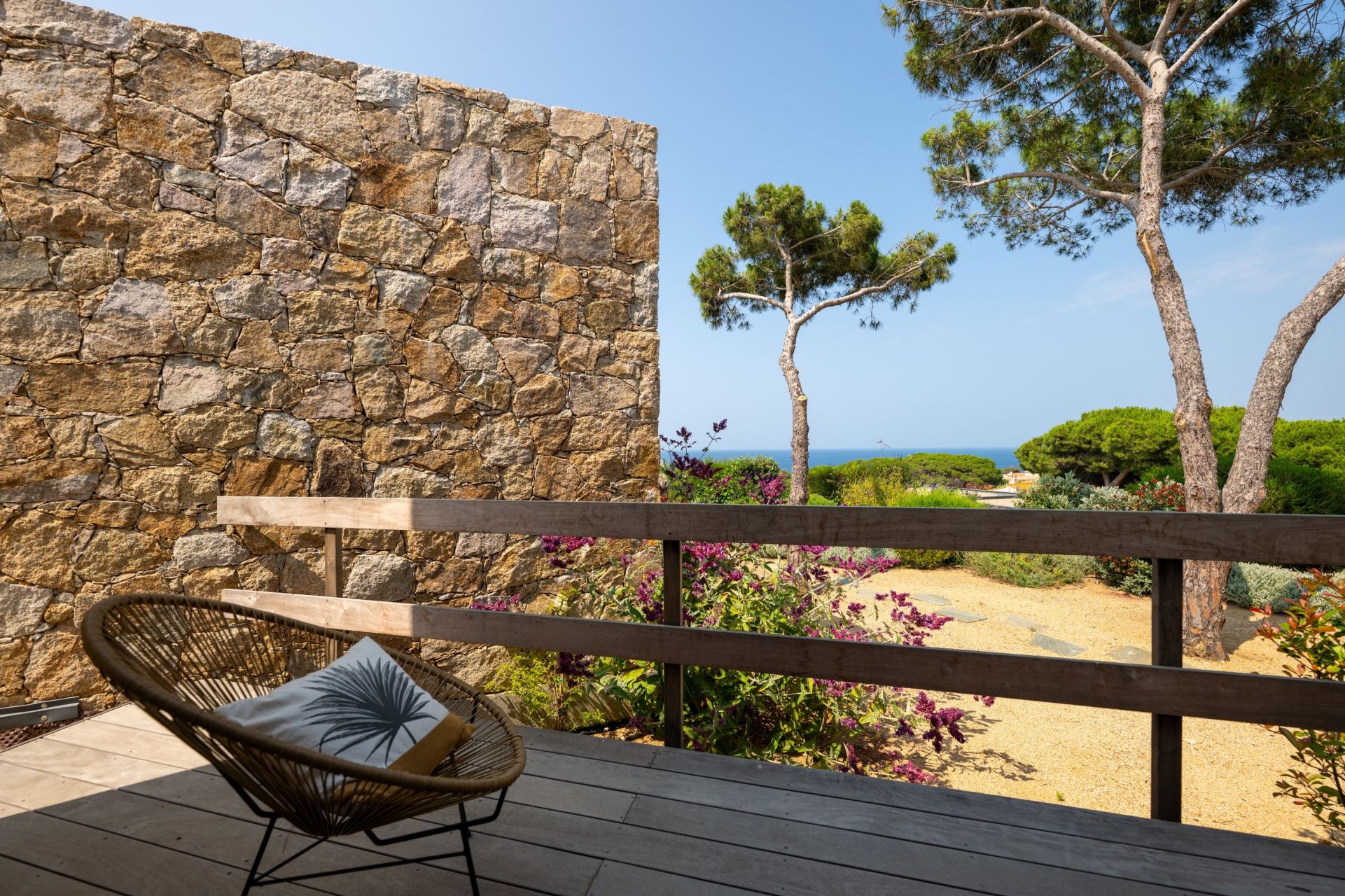 house 7 Rooms for seasonal rent on CALVI (20260)