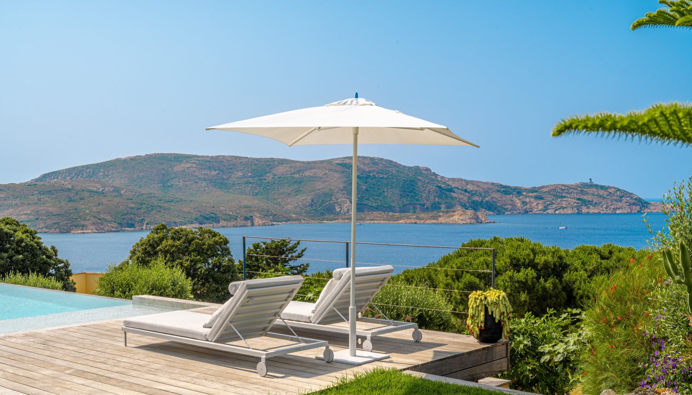 house 7 Rooms for seasonal rent on CALVI (20260)