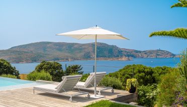 house 7 Rooms for seasonal rent on CALVI (20260)