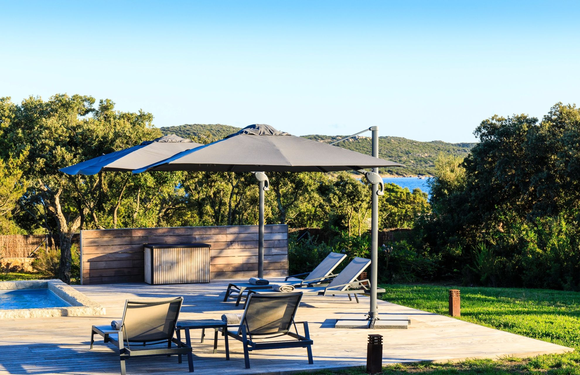 villa 7 Rooms for sale on PIANOTTOLI CALDARELLO (20131)