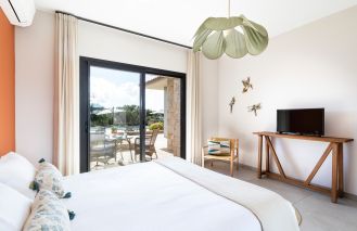 villa 7 Pièces en vente sur PIANOTTOLI CALDARELLO (20131)