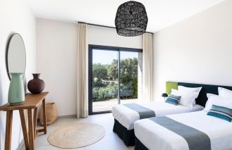 villa 7 Pièces en vente sur PIANOTTOLI CALDARELLO (20131)