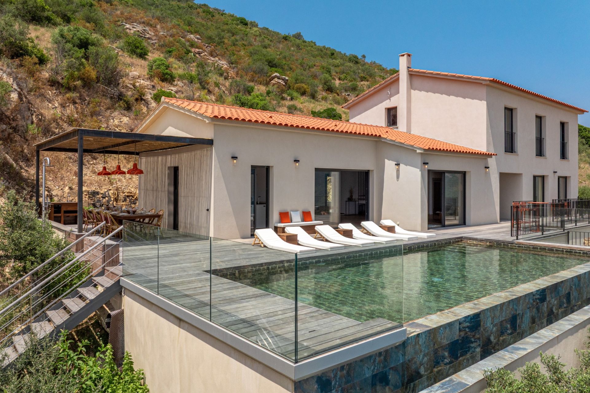 house 7 Rooms for seasonal rent on AJACCIO (20000)