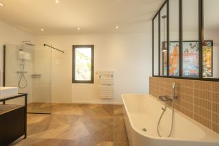 house 7 Rooms for seasonal rent on AJACCIO (20000)