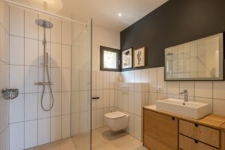 house 7 Rooms for seasonal rent on AJACCIO (20000)