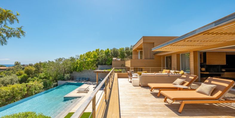 Location Villa Porto-Vecchio 7 Pièces 490 m²