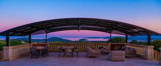 castle 13 Rooms for seasonal rent on ZONZA (20144)