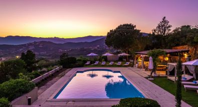 castle 13 Rooms for seasonal rent on ZONZA (20144)