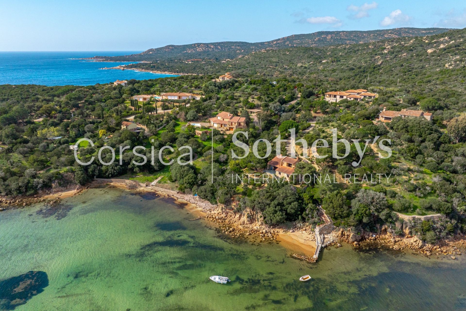 villa 7 Rooms for sale on SARTENE (20100)