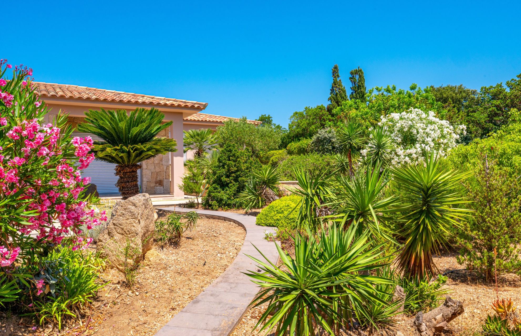 villa 7 Rooms for sale on SARTENE (20100)