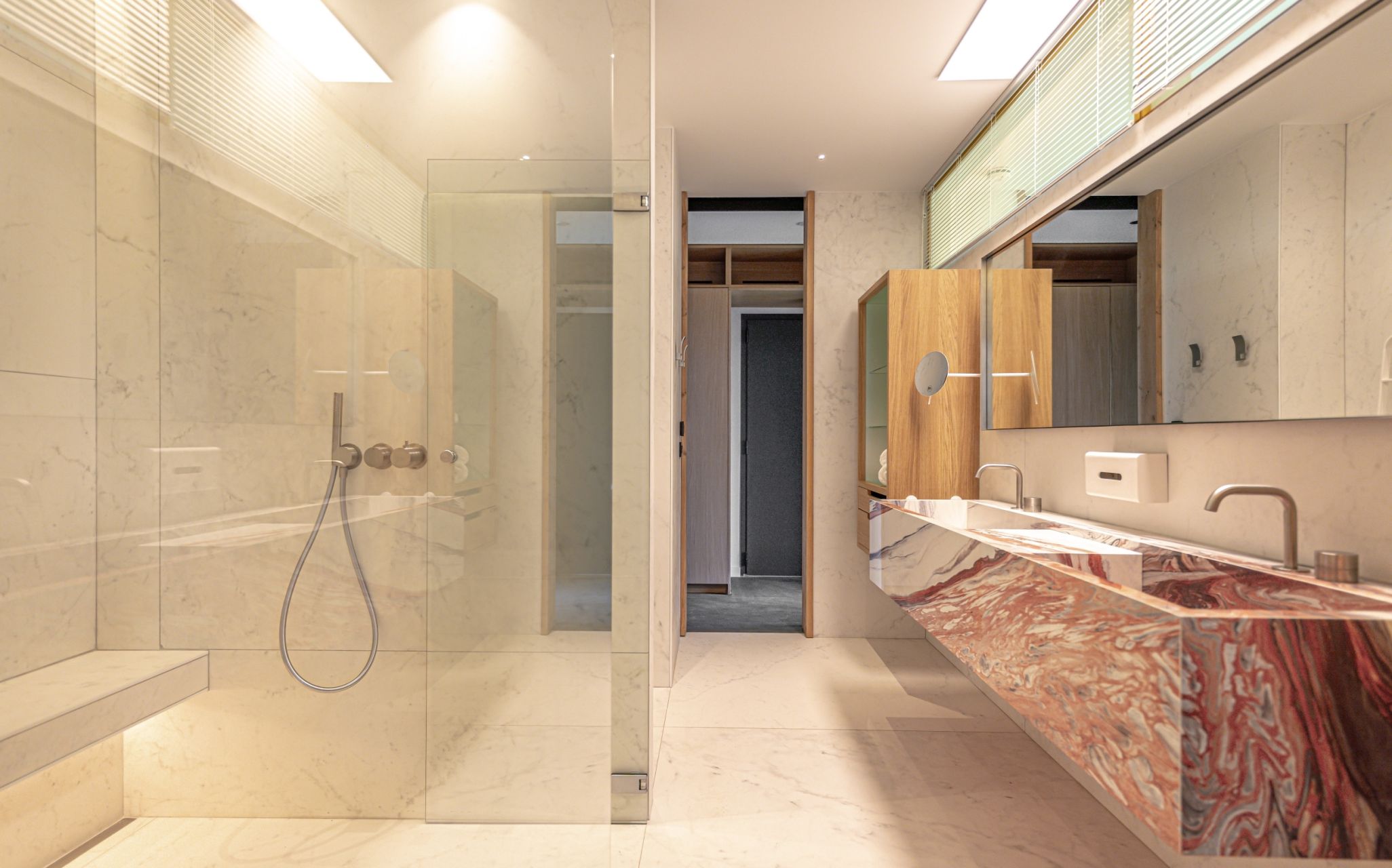 hôtel particulier 10 Pièces en location saisonnière sur STE LUCIE DE PORTO VECCHIO (20144)