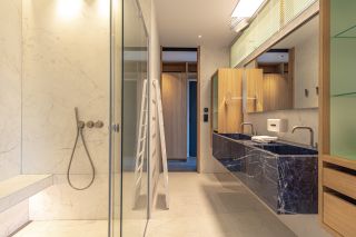 hôtel particulier 10 Pièces en location saisonnière sur STE LUCIE DE PORTO VECCHIO (20144)