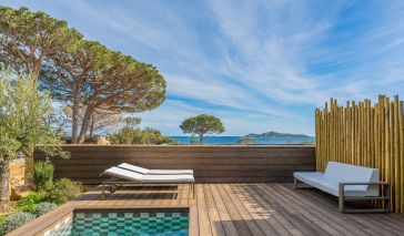 hôtel particulier 10 Pièces en location saisonnière sur STE LUCIE DE PORTO VECCHIO (20144)