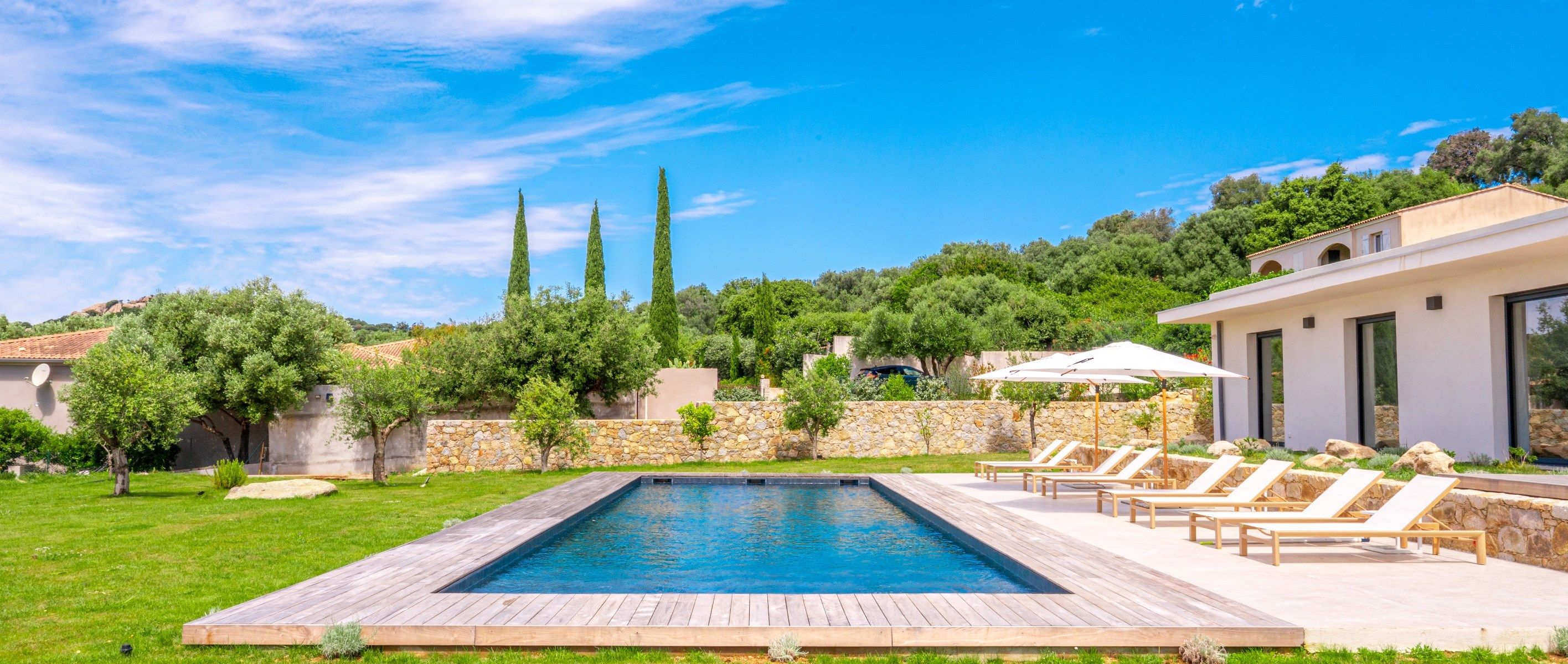 maison 9 Pièces en location saisonnière sur LUMIO (20260)