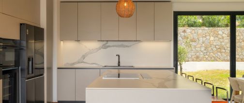 maison 9 Pièces en location saisonnière sur LUMIO (20260)