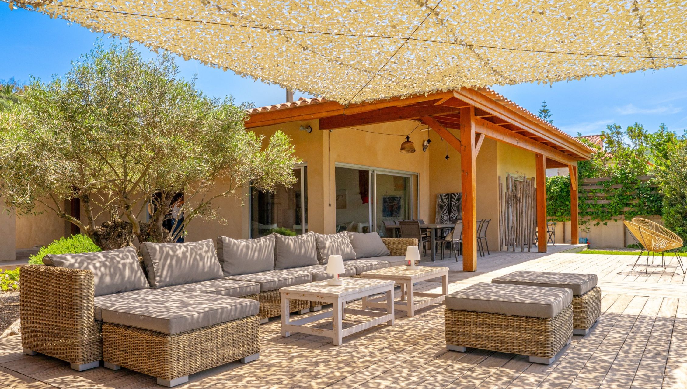 house 7 Rooms for seasonal rent on COTI CHIAVARI (20138)