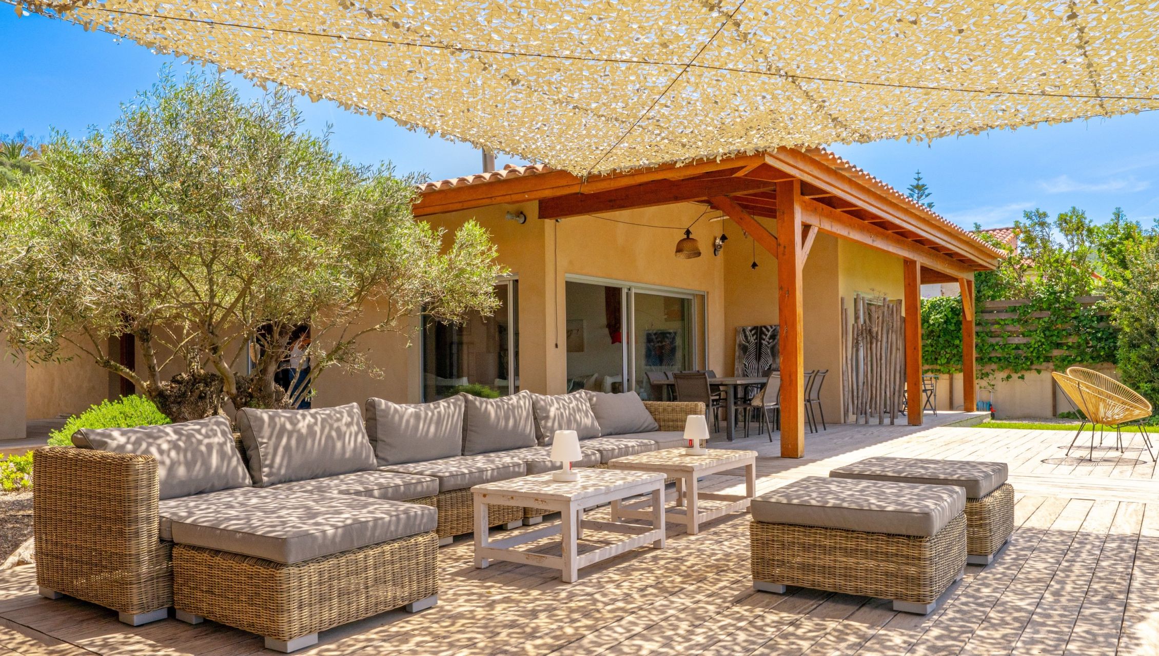 maison 7 Pièces en location saisonnière sur COTI CHIAVARI (20138)