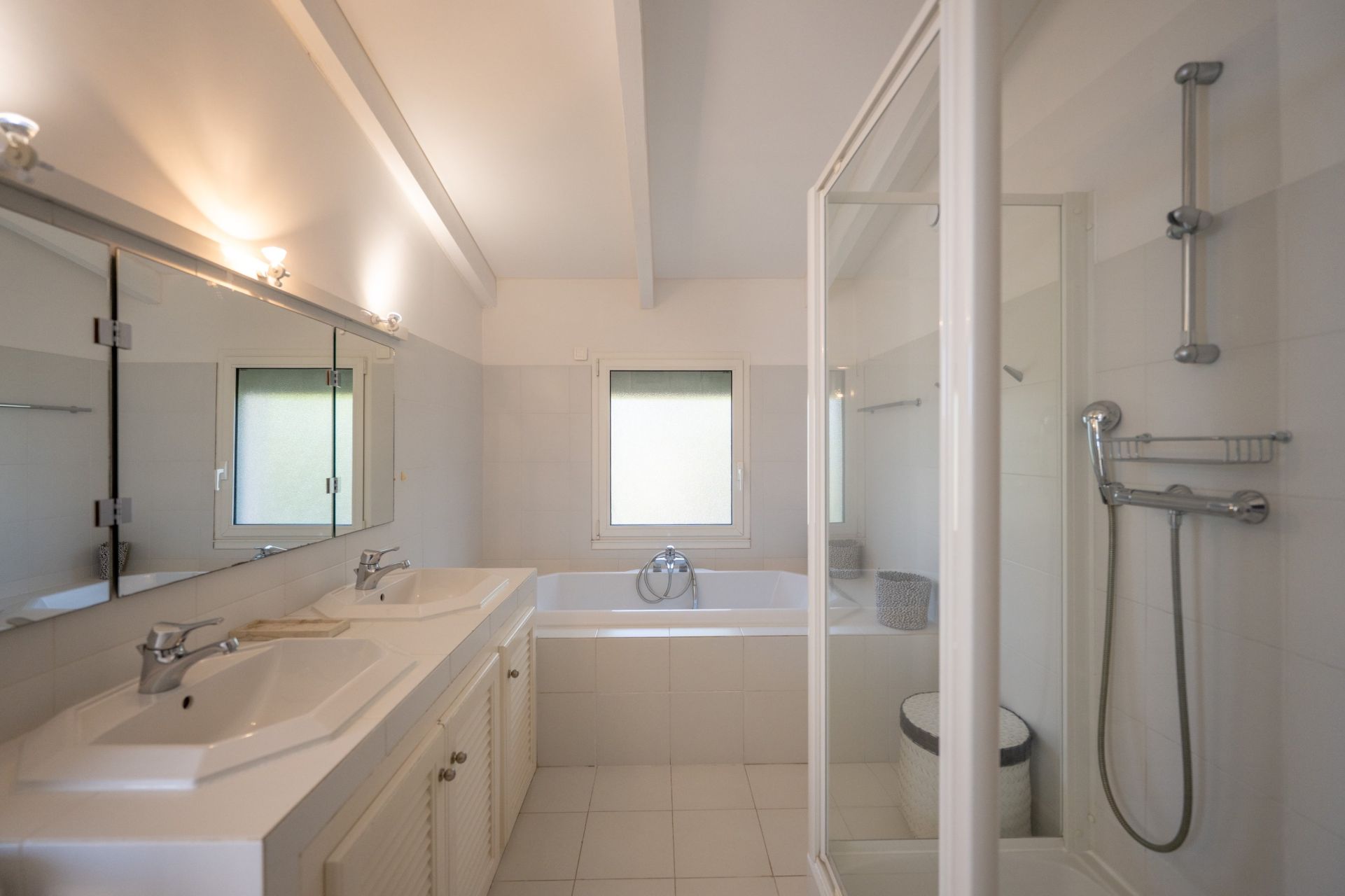 villa 8 Pièces en location saisonnière sur AJACCIO (20000)