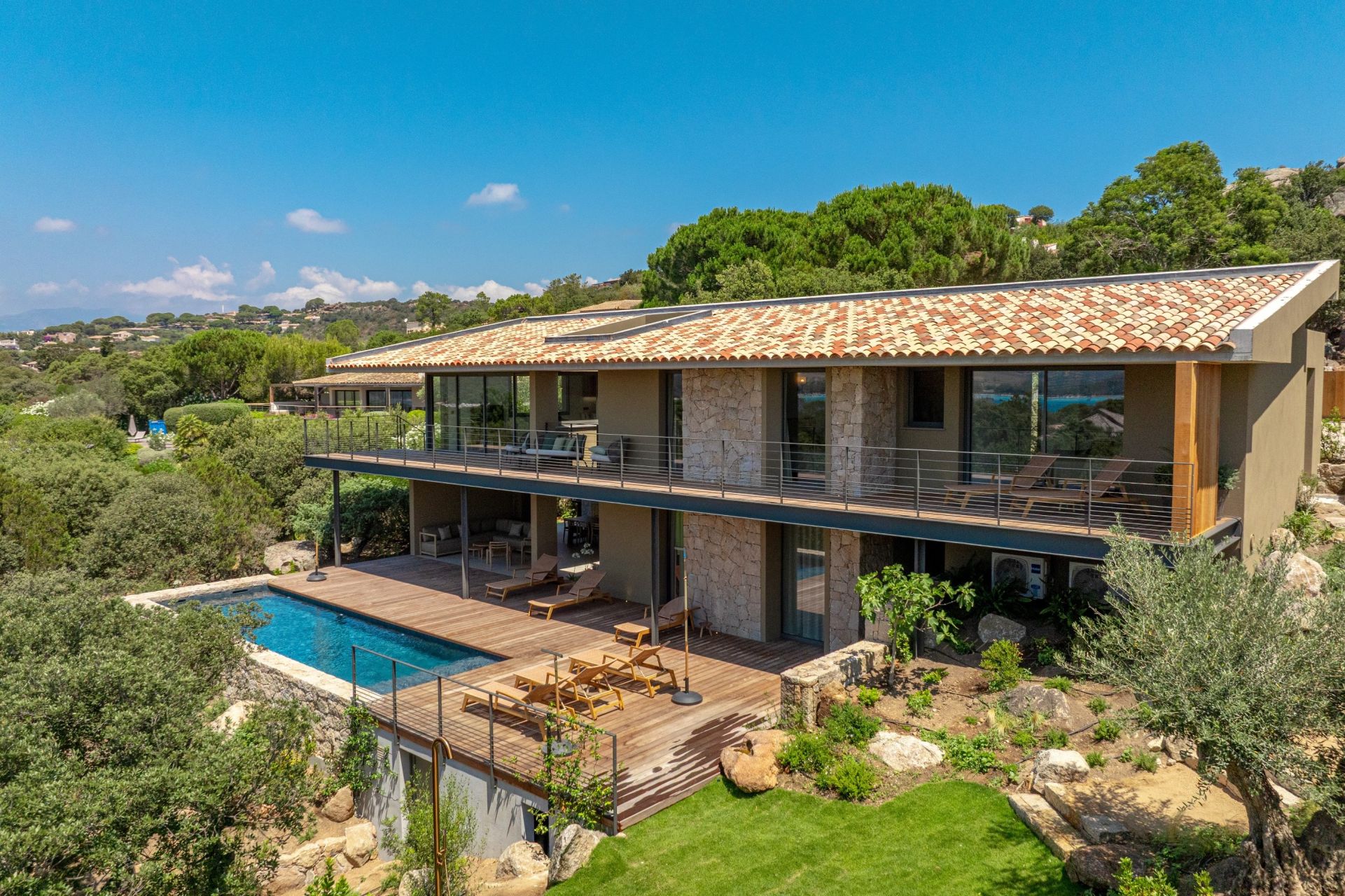 villa 6 Pièces en location saisonnière sur PORTO VECCHIO (20137)