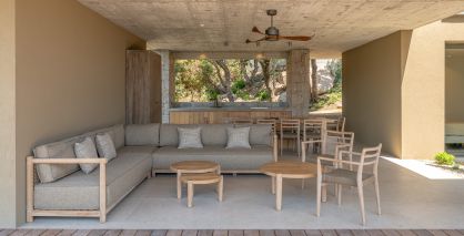 villa 6 Rooms for seasonal rent on PORTO VECCHIO (20137)