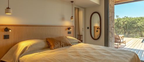 villa 6 Rooms for seasonal rent on PORTO VECCHIO (20137)