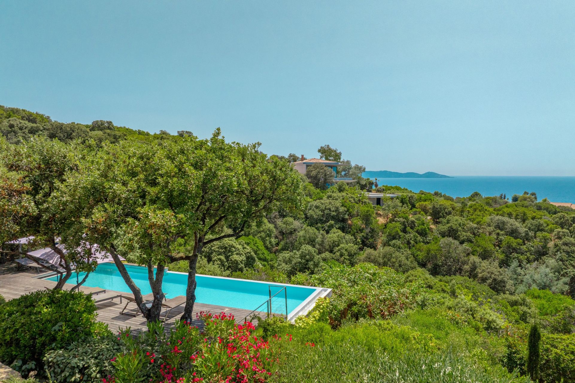 villa 10 Rooms for sale on PIETROSELLA (20166)