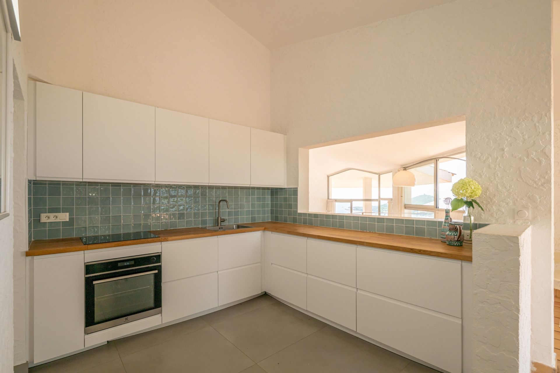 villa 10 Rooms for sale on PIETROSELLA (20166)