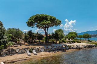 villa 6 Rooms for sale on PORTO VECCHIO (20137)