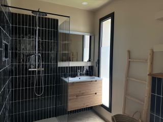 villa 8 Rooms for seasonal rent on OLMETO (20113)