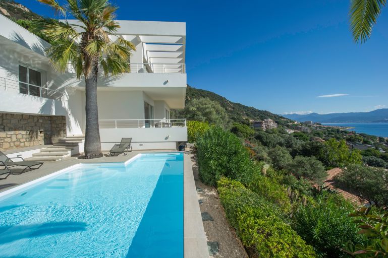 villa 7 Pièces en vente sur AJACCIO (20000)
