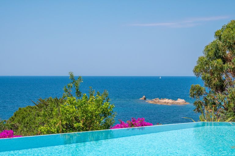 villa 10 Pièces en vente sur PIETROSELLA (20166)