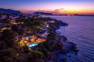 villa 8 Rooms for sale on MONTICELLO (20220)