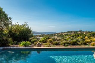 villa 5 Rooms for sale on PORTICCIO (20166)