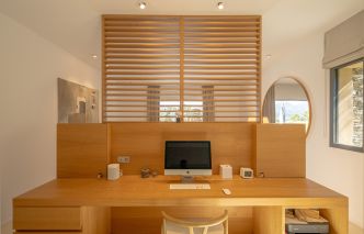 villa 8 Rooms for seasonal rent on ST FLORENT (20217)