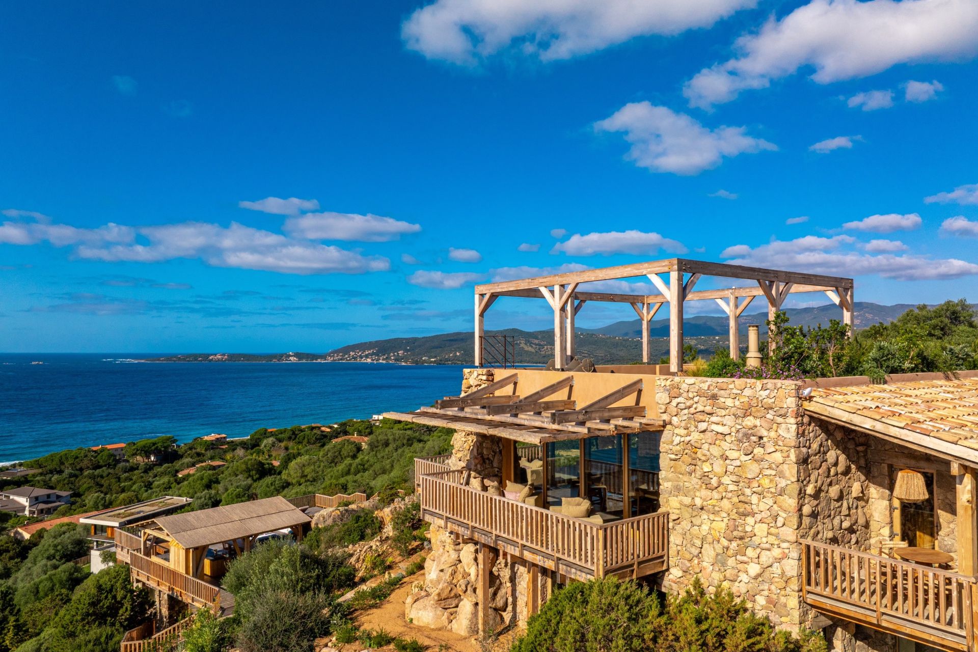 villa 8 Rooms for seasonal rent on OLMETO (20113)