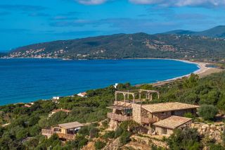 villa 8 Rooms for seasonal rent on OLMETO (20113)