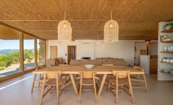 villa 8 Rooms for seasonal rent on OLMETO (20113)