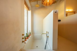 villa 8 Rooms for seasonal rent on OLMETO (20113)