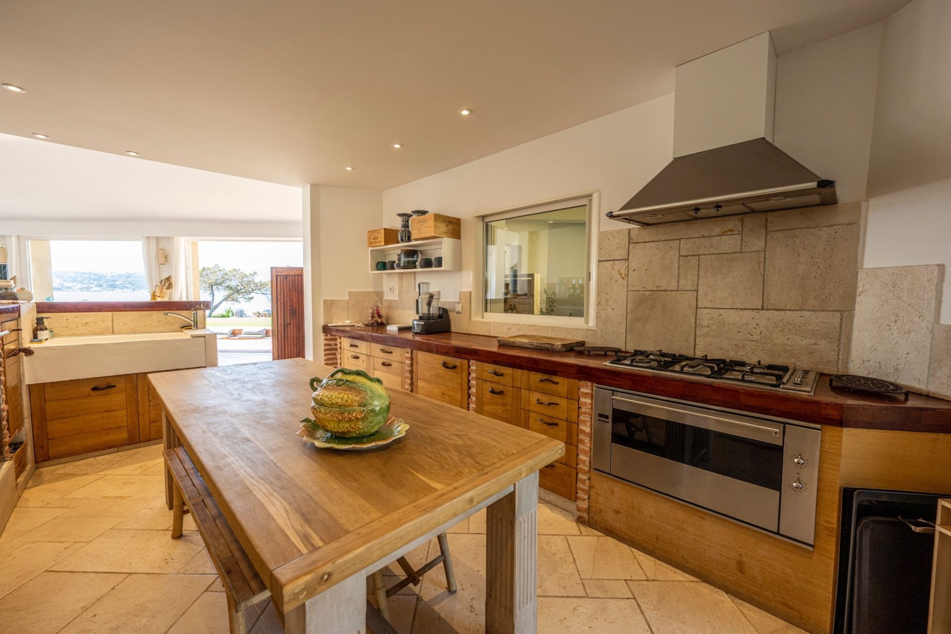 villa 7 Pièces en location saisonnière sur PORTO VECCHIO (20137)