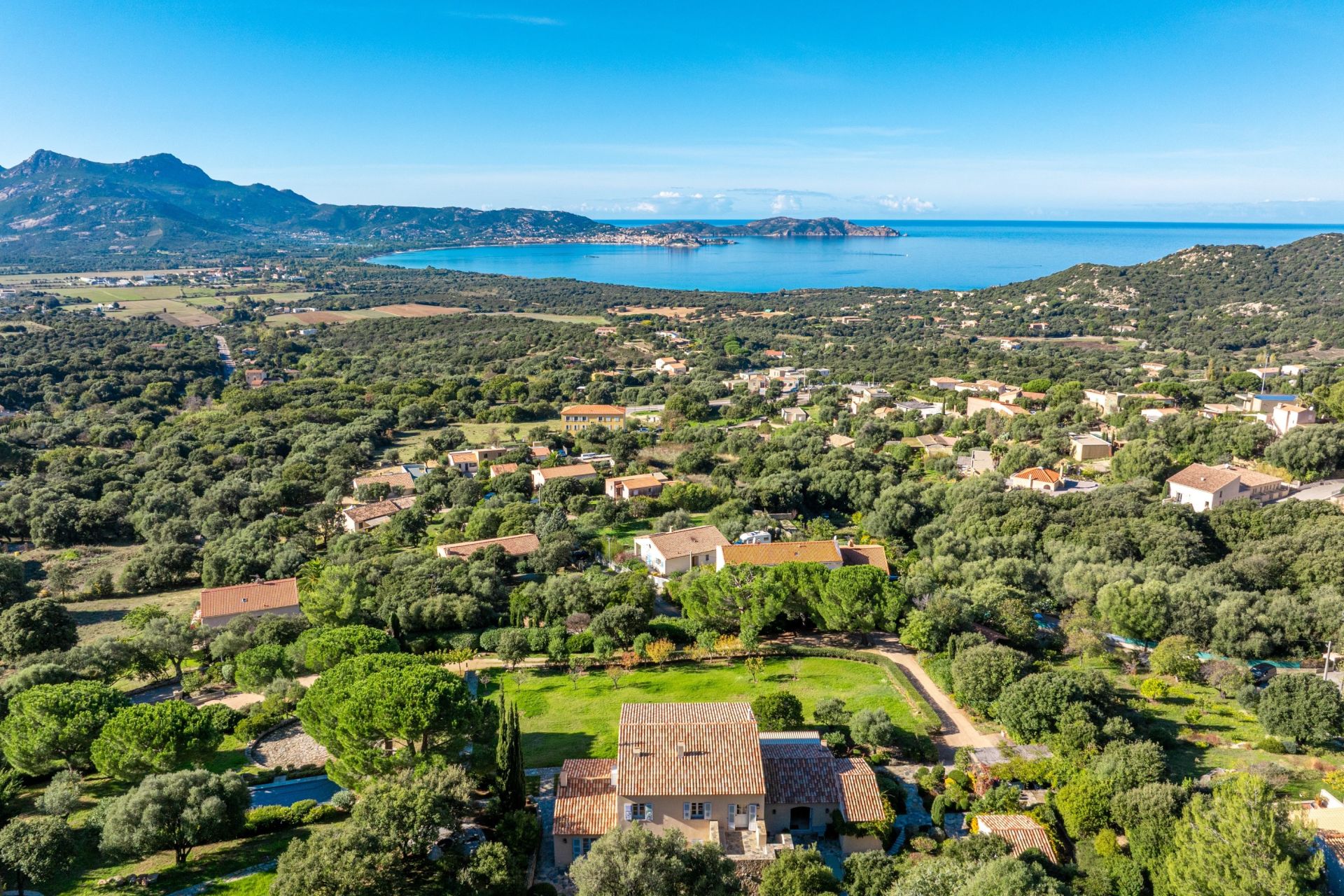 villa 9 Rooms for sale on LUMIO (20260)