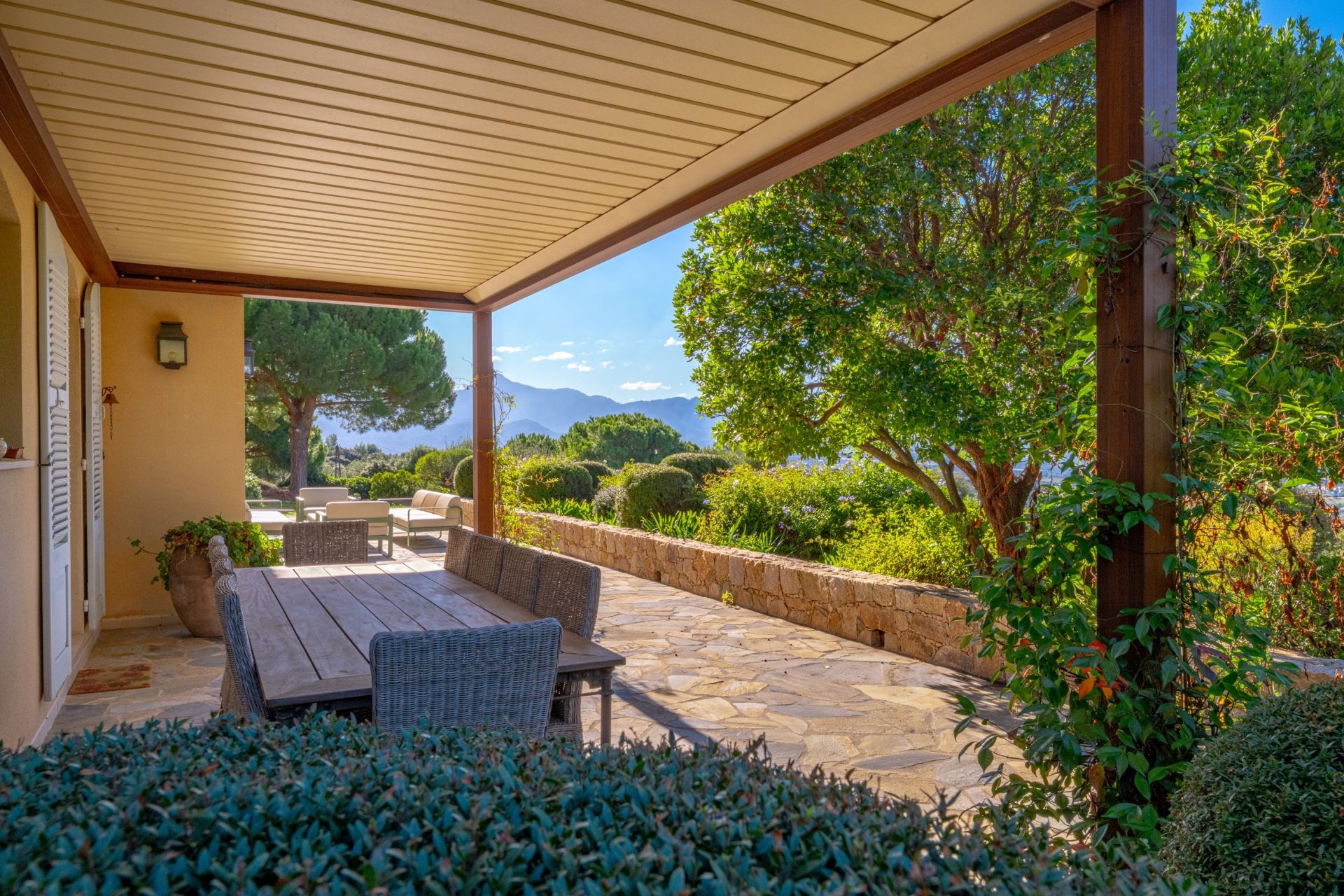 villa 9 Rooms for sale on LUMIO (20260)