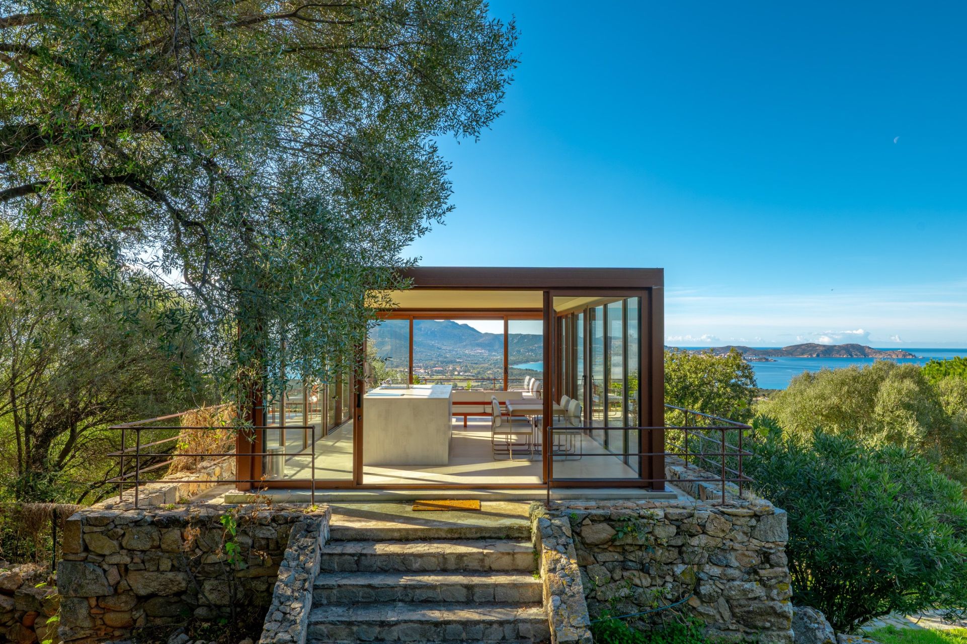 villa 9 Rooms for sale on LUMIO (20260)