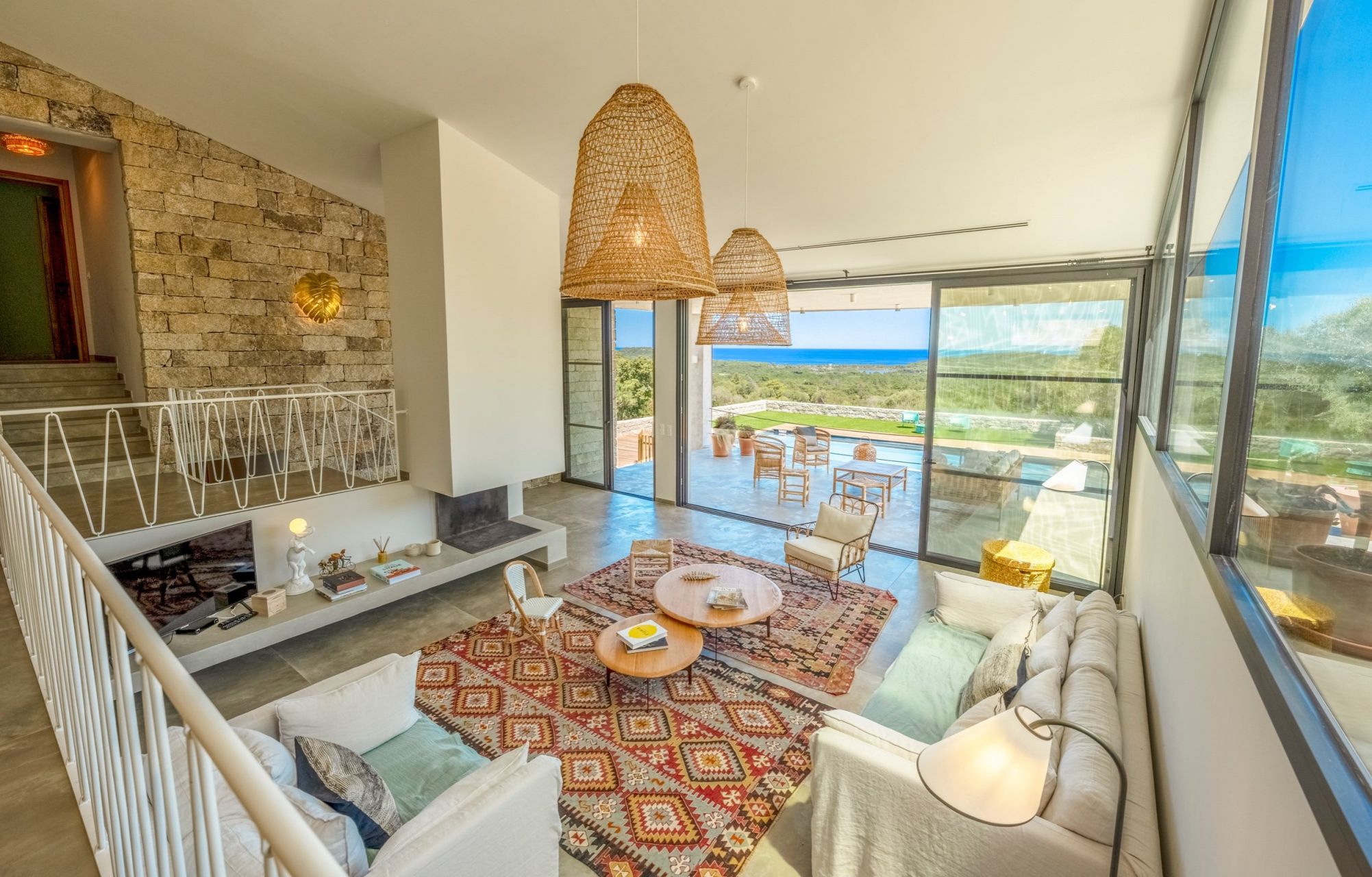 villa 5 Rooms for seasonal rent on STE LUCIE DE PORTO VECCHIO (20144)