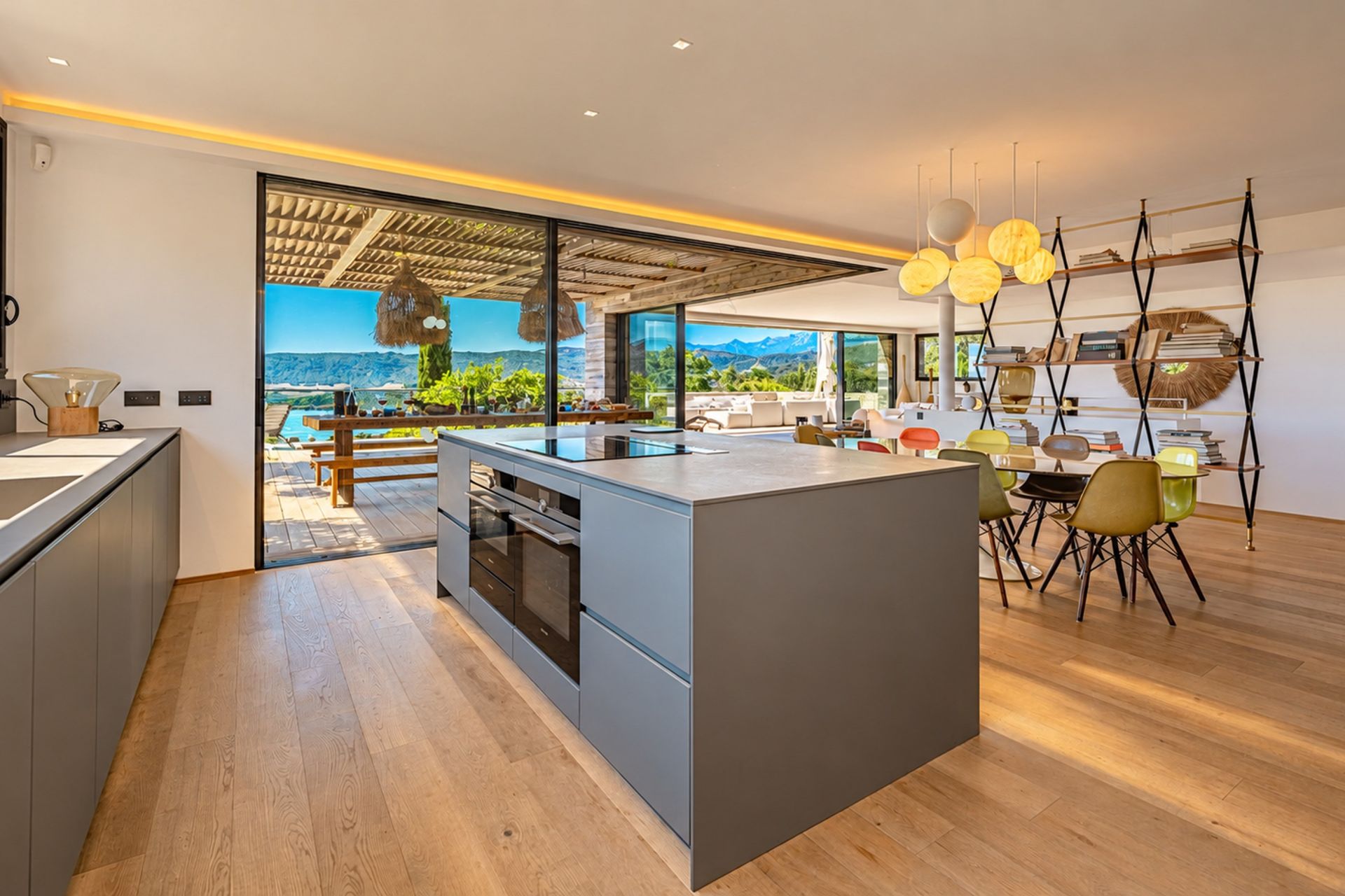 villa 9 Pièces en vente sur PORTO VECCHIO (20137)
