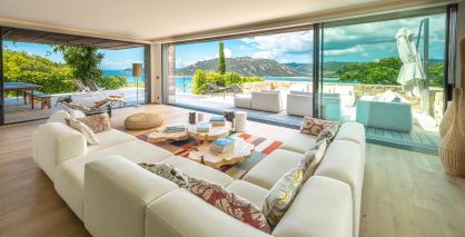 villa 9 Rooms for sale on PORTO VECCHIO (20137)