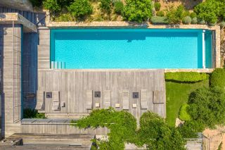 villa 9 Rooms for sale on PORTO VECCHIO (20137)