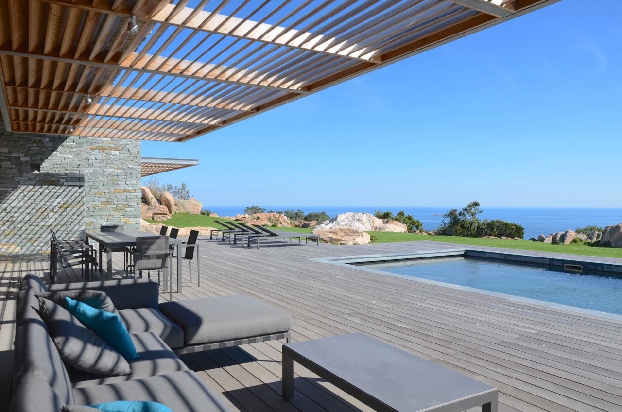 villa 7 Rooms for seasonal rent on PORTO VECCHIO (20137)