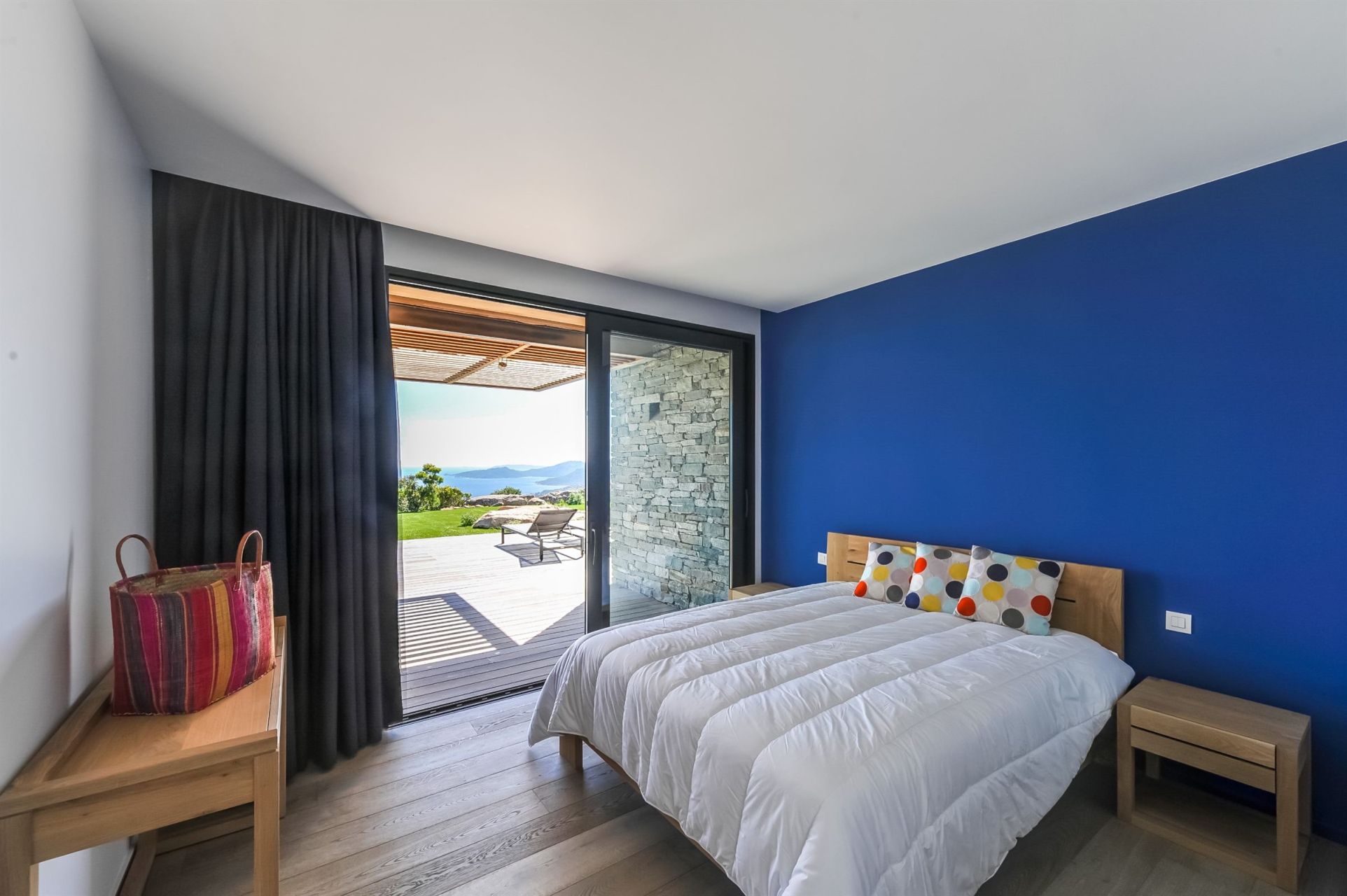 villa 7 Pièces en location saisonnière sur PORTO VECCHIO (20137)